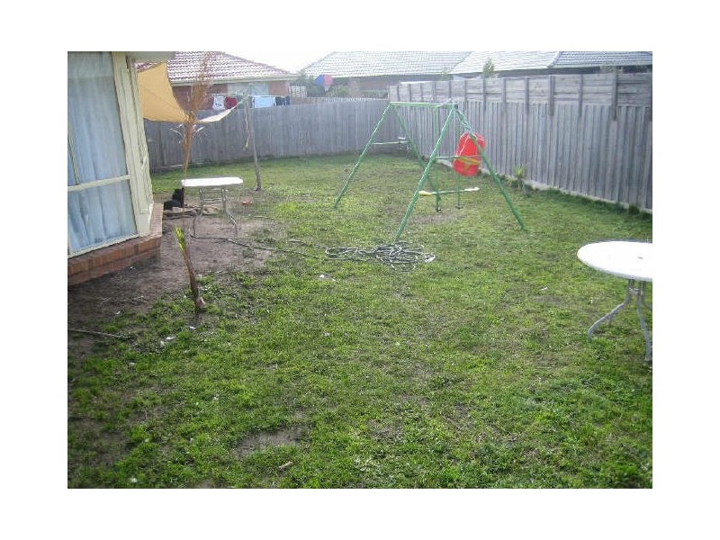 2 Castella Place, Hampton Park VIC 3976