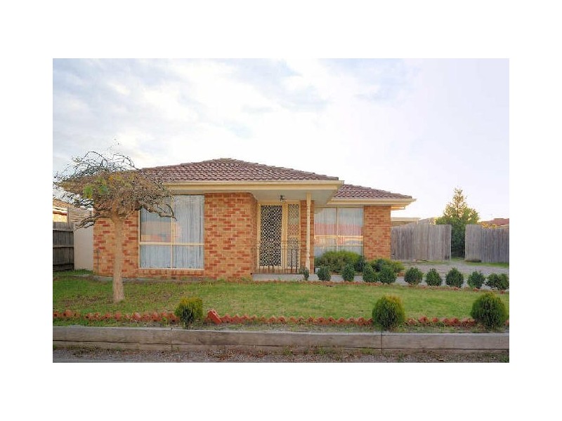 15 Mahogany Close, Hampton Park VIC 3976