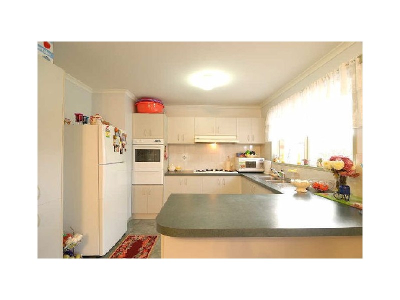 15 Mahogany Close, Hampton Park VIC 3976