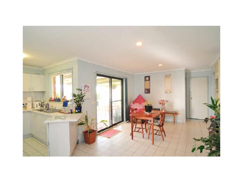 8 Melissa Court, Hampton Park VIC 3976