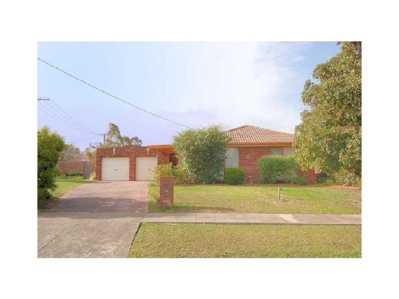 10 Strong Drive, Hampton Park VIC 3976