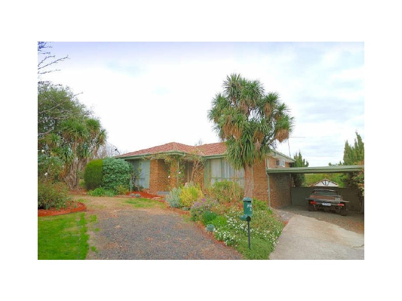 16 Pauline Court, Hampton Park VIC 3976