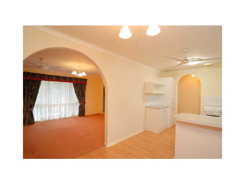 16 Pauline Court, Hampton Park VIC 3976