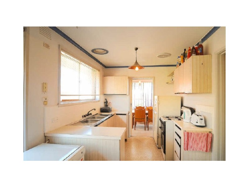 37 Winnima Avenue, Hampton Park VIC 3976