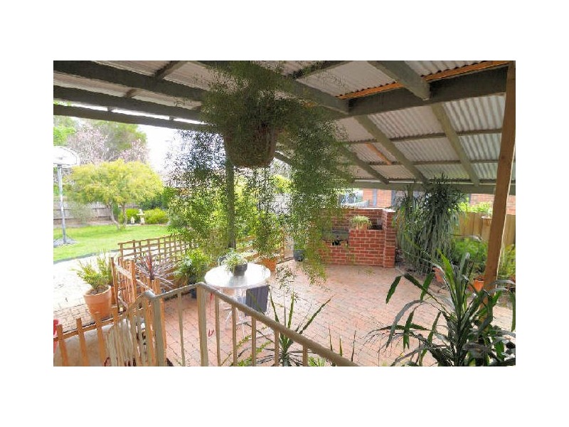 6 Harvey Court, Hampton Park VIC 3976