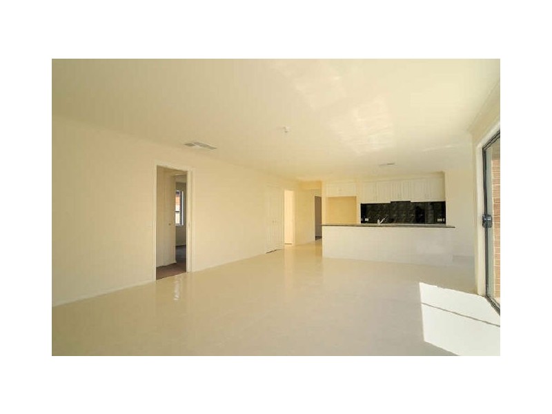 16 Boothby Terrace, Lynbrook VIC 3975