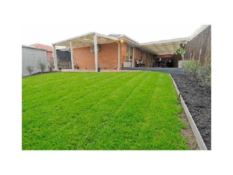 40 Hinrichsen Drive, Hallam VIC 3803