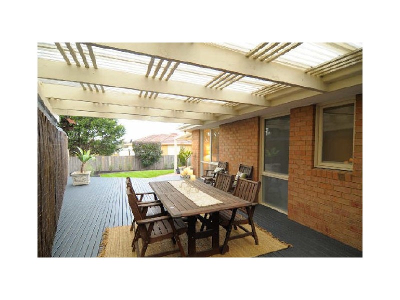 40 Hinrichsen Drive, Hallam VIC 3803