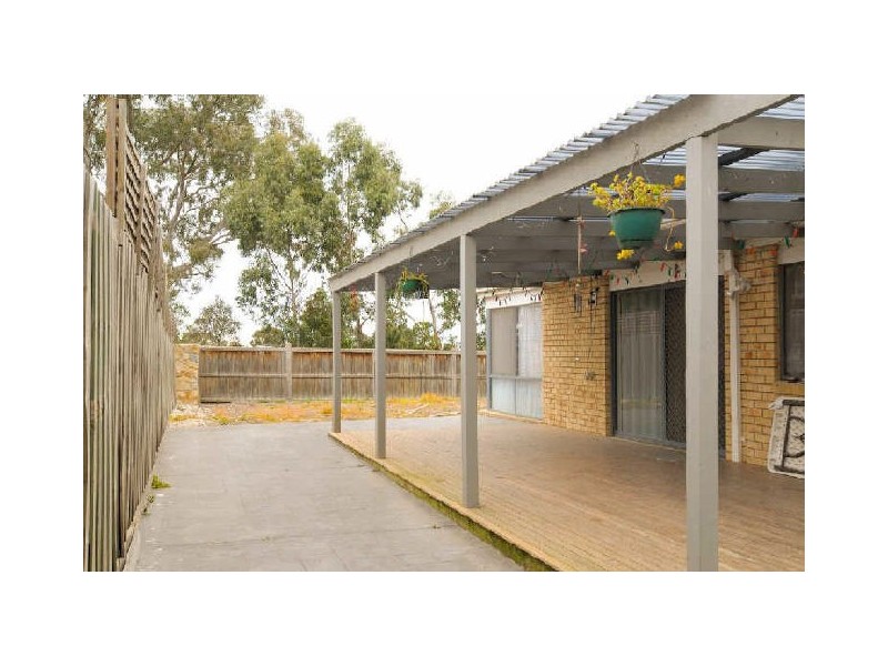 9 Keystone Court, Lynbrook VIC 3975