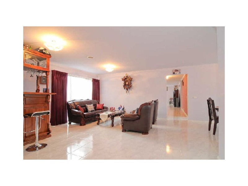 9 Keystone Court, Lynbrook VIC 3975