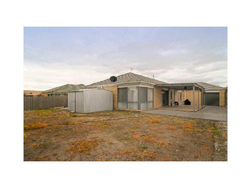 9 Keystone Court, Lynbrook VIC 3975