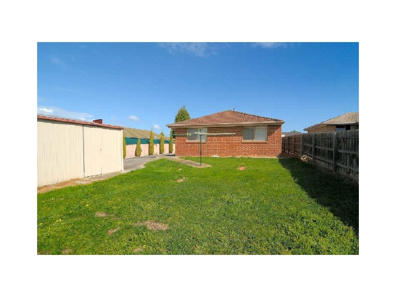 68 Nettle Drive, Hallam VIC 3803