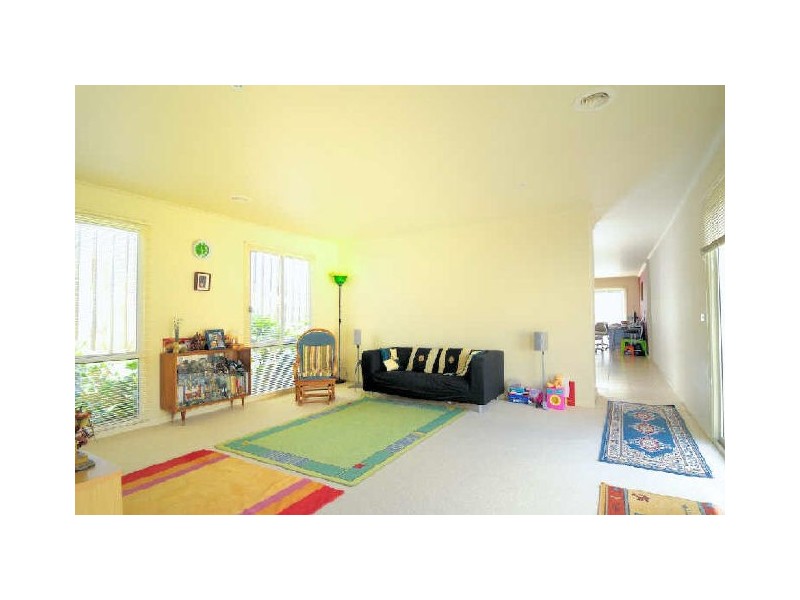 8 Sundial Court, Berwick VIC 3806