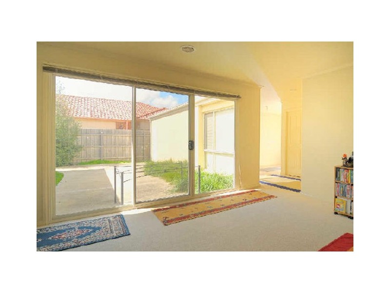 8 Sundial Court, Berwick VIC 3806