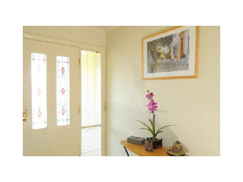 8 Sundial Court, Berwick VIC 3806