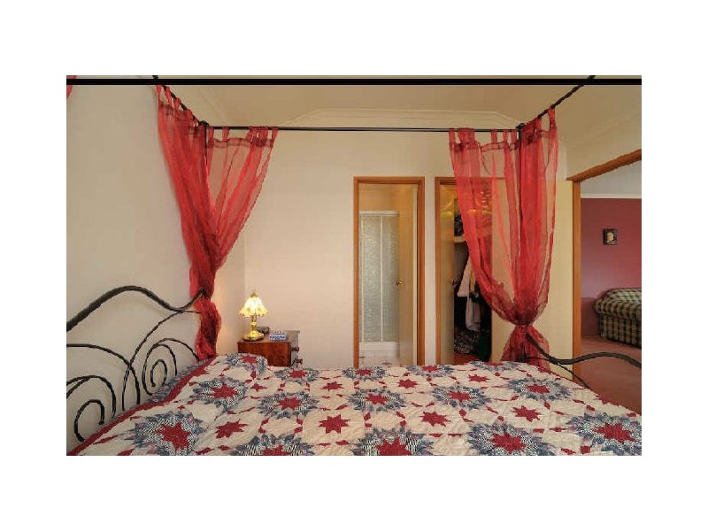 9 Camdale Close, Hampton Park VIC 3976