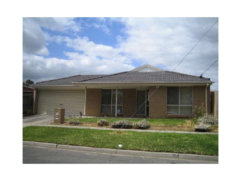 4 David Street, Hampton Park VIC 3976