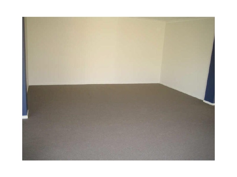 13 Saltbush Avenue, Lyndhurst VIC 3975