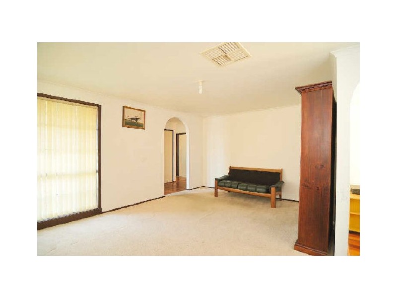 21 Edeys Run, Hampton Park VIC 3976