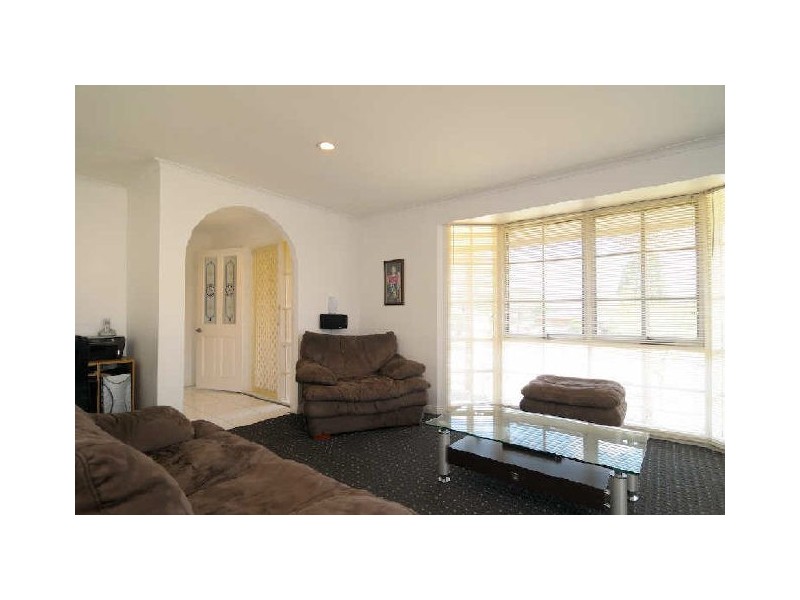 58 Oaktree Drive, Hampton Park VIC 3976