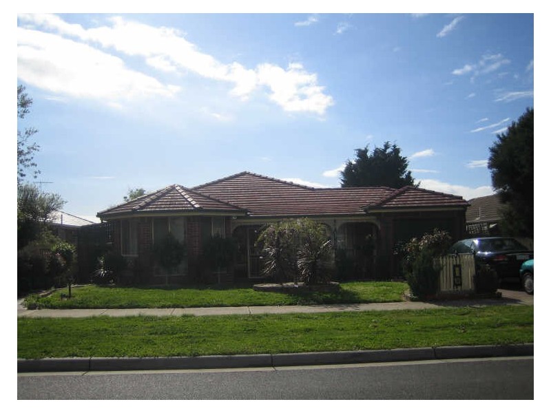 63 Lawless Drive, Cranbourne VIC 3977