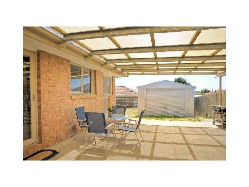 20 Amber Drive, Hampton Park VIC 3976