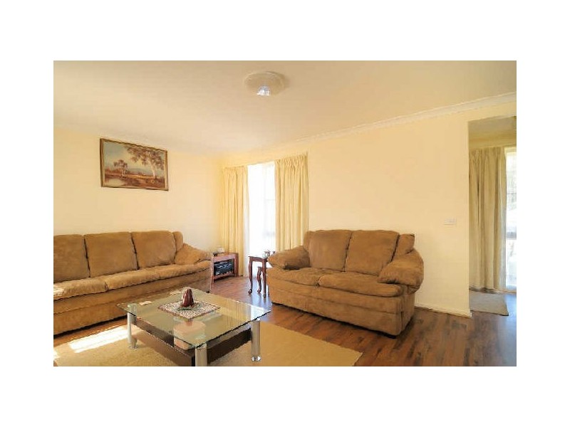 20 Amber Drive, Hampton Park VIC 3976