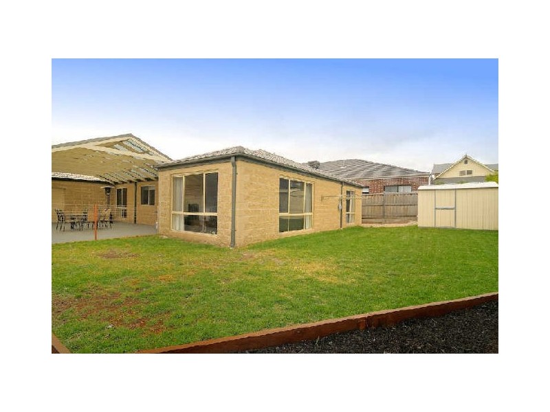 28 Red Oak Terrace, Lyndhurst VIC 3975