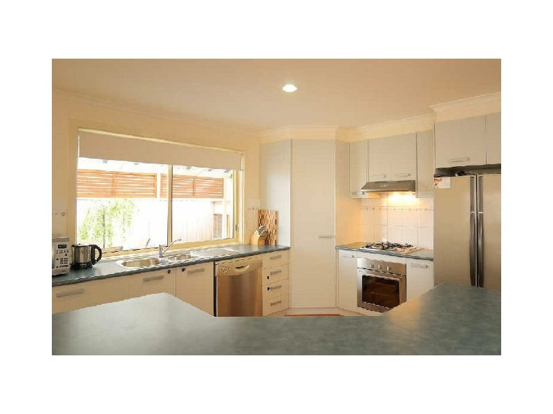 28 Red Oak Terrace, Lyndhurst VIC 3975