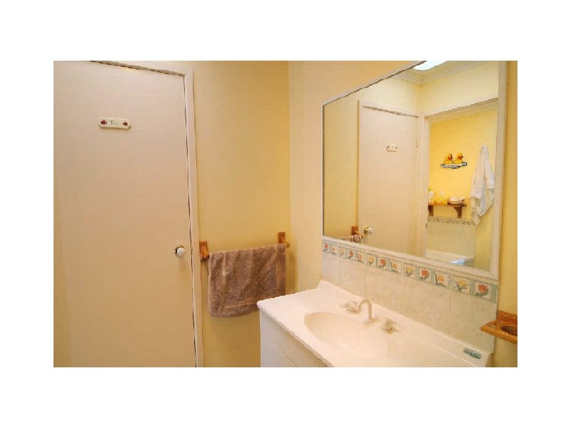 4 The Close, Hampton Park VIC 3976