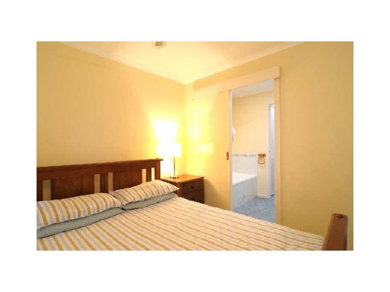 4 The Close, Hampton Park VIC 3976