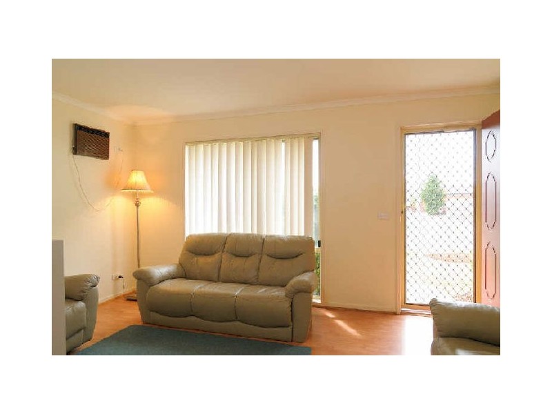 4 The Close, Hampton Park VIC 3976