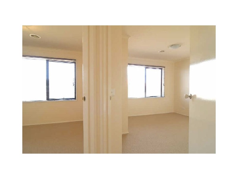 25 Franklin Parade, Lynbrook VIC 3975