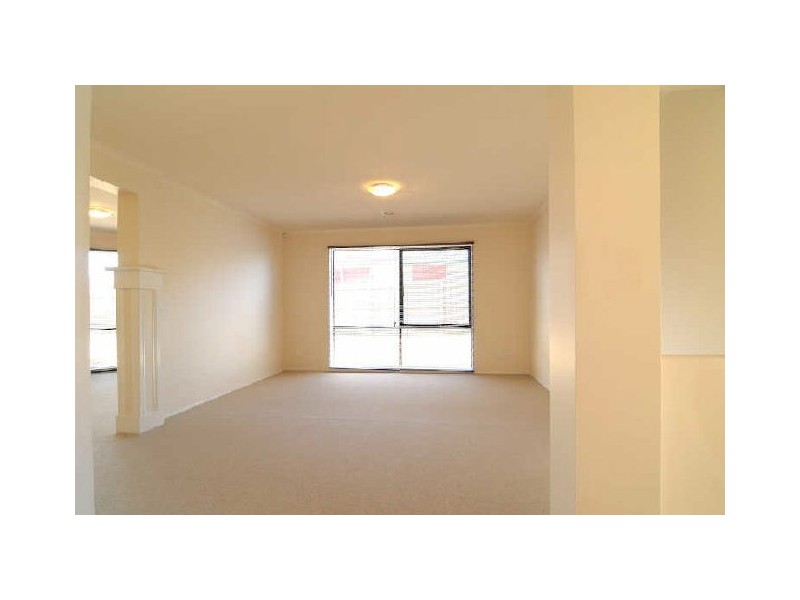 25 Franklin Parade, Lynbrook VIC 3975