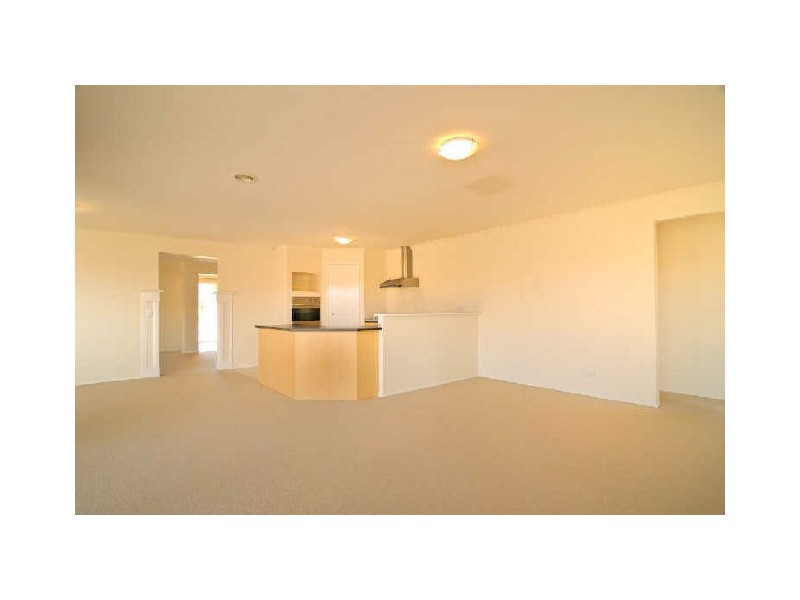 25 Franklin Parade, Lynbrook VIC 3975