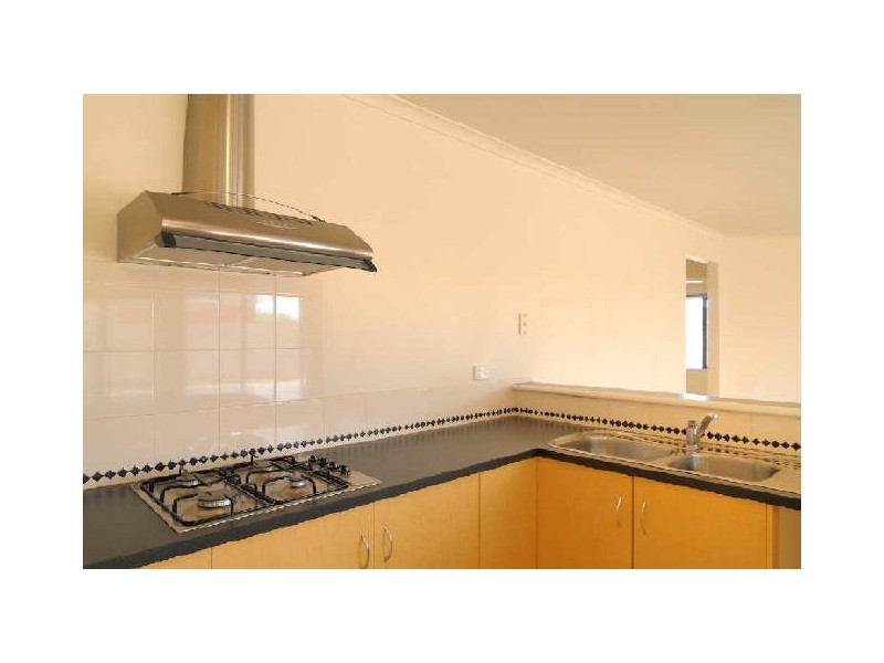 25 Franklin Parade, Lynbrook VIC 3975