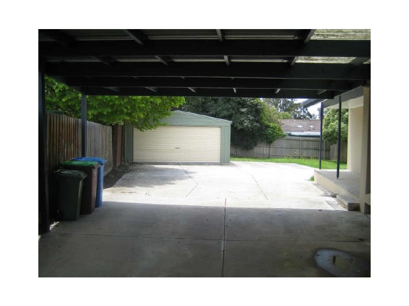 127 Somerville Road, Hampton Park VIC 3976