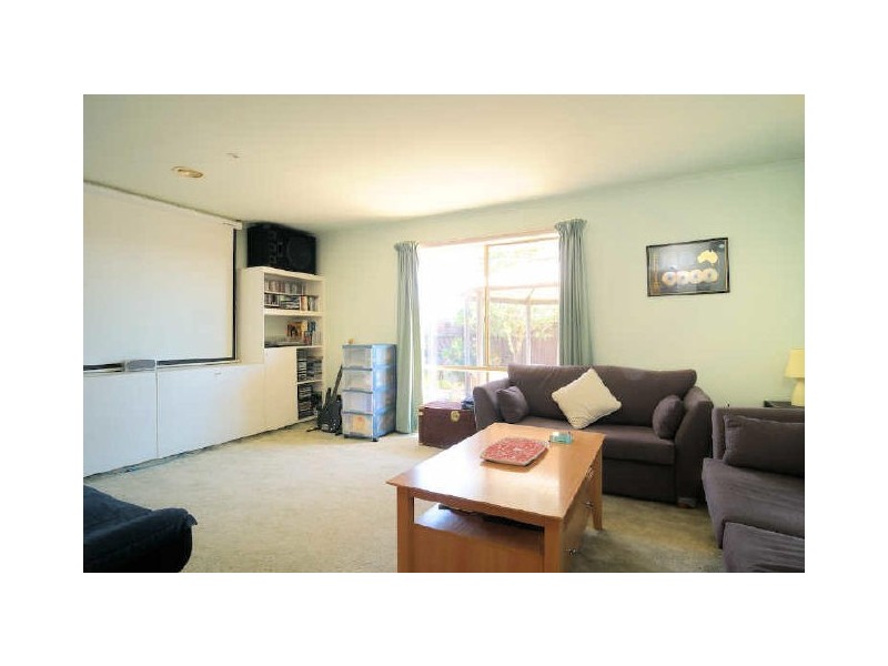 34 Bluegum Way, Hampton Park VIC 3976