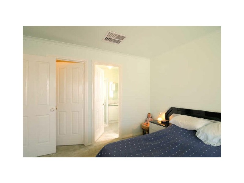 34 Bluegum Way, Hampton Park VIC 3976