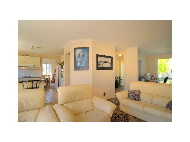 1 Dunraven Court, Narre Warren VIC 3805