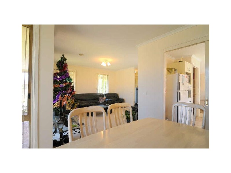 1 Dunraven Court, Narre Warren VIC 3805