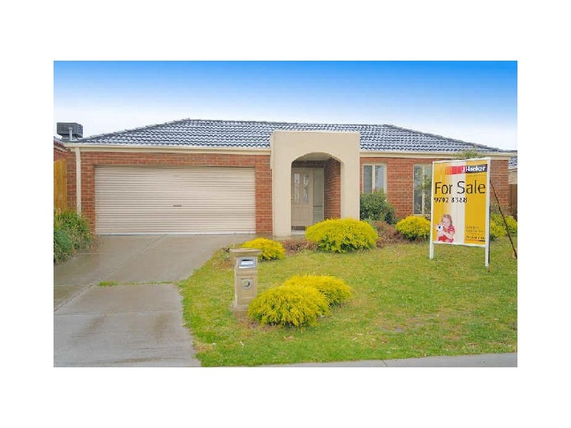 16 Sundial Court, Berwick VIC 3806