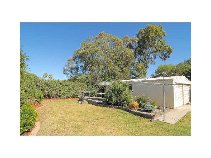 13 Vanessa Drive, Hampton Park VIC 3976