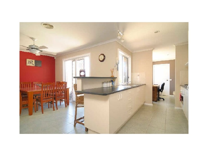 36 Kershaw Drive, Narre Warren South VIC 3805