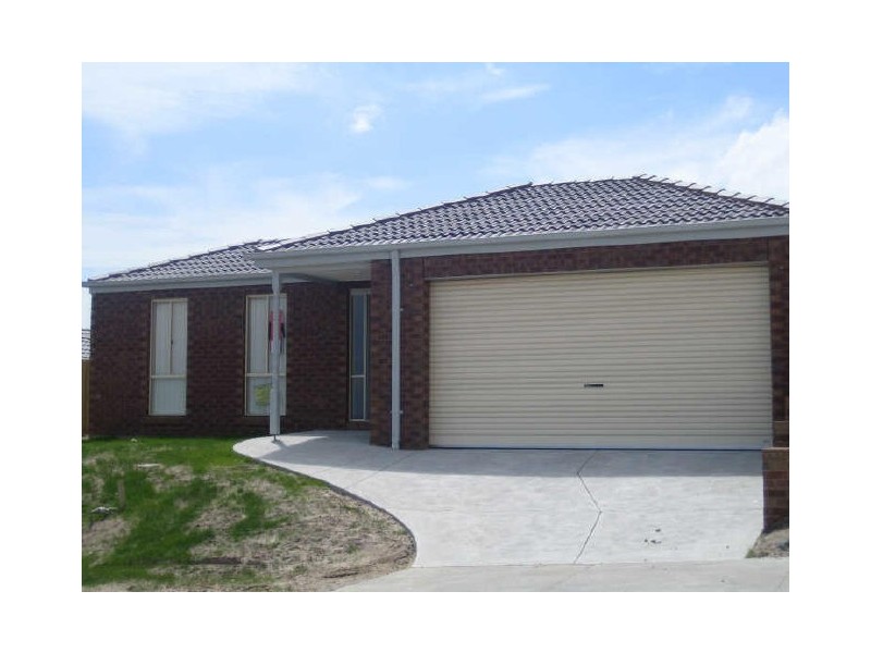 Lot 2/22-24 Tekarra Drive, Hampton Park VIC 3976