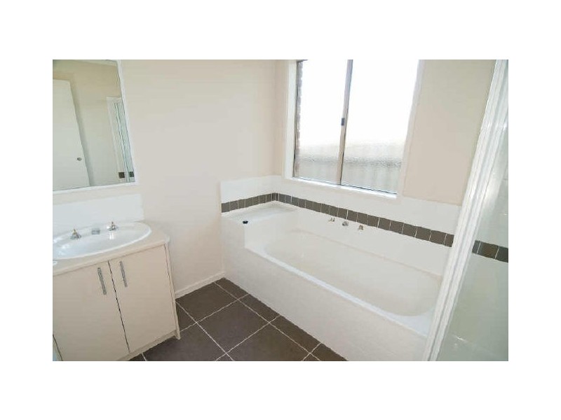 1/Lot 40 Short Road, Hampton Park VIC 3976