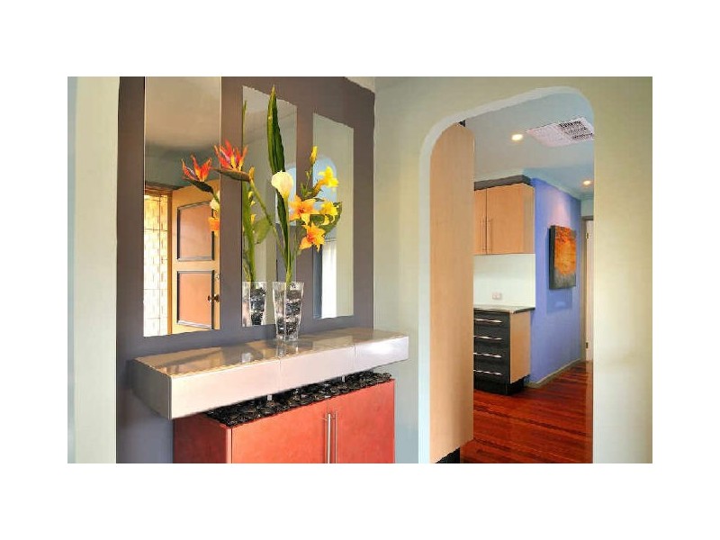 18 Justin Circuit, Hampton Park VIC 3976