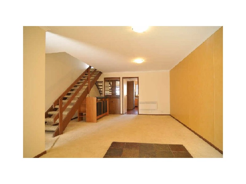 8/20-22 Somerville Road, Hampton Park VIC 3976