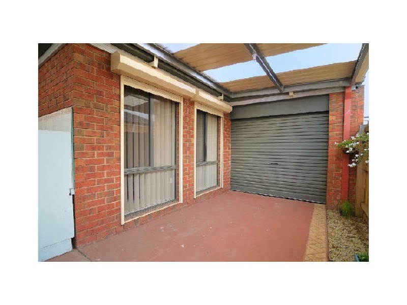 15 Chisholm Crescent, Narre Warren South VIC 3805