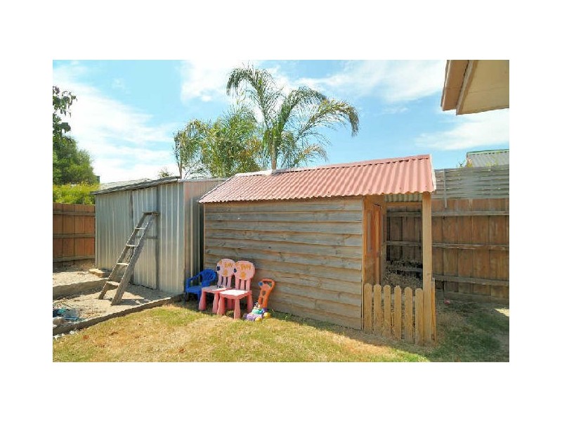 43 The Parkway, Hampton Park VIC 3976